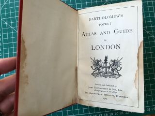The Pocket Atlas and Guide to London Batholomew,  1929 2