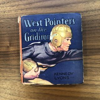 Old Vintage 1936 - West Pointers On The Gridiron - Saalfield - Boy Scouts