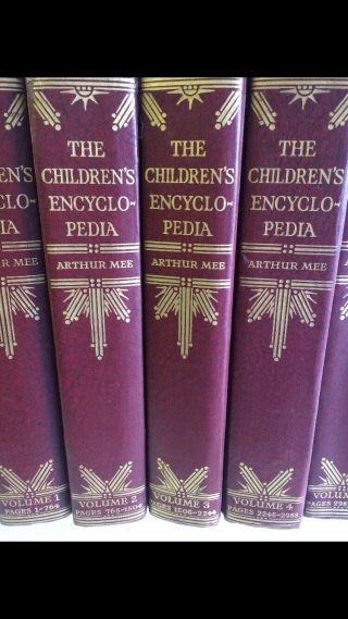Vintage full Set of Books The childrens encyclopedia arthur mee volumes 1 - 10 2