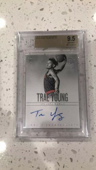 2018 - 19 Panini Encased Trae Young Rc Bgs 9.  5 Rookie Auto /75