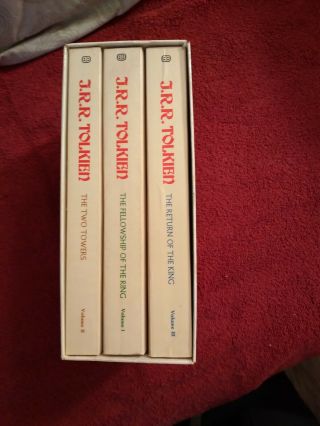 Vintage JRR Tolkien Lord of the Rings Trilogy 1975 Box Set 4th Edition 2