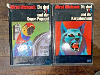 2 Rare Vintage Alfred Hitchcock Investigator Series - German 1964 & 75 - Signed