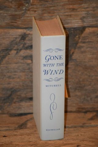 Vintage " Gone With The Wind " Book Copyright 1964