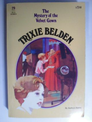 Trixie Belden 29,  The Mystery Of The Velvet Gown,  Paperback