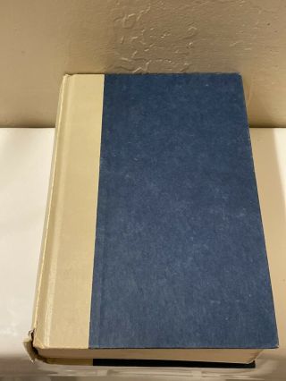 Vintage Book: The Fountainhead: By Ayn Rand Copyright 1943 And 1968 No Sleeve.