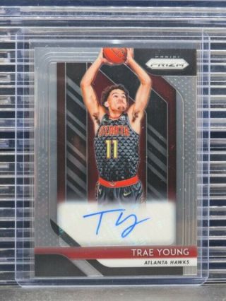2018 - 19 Prizm Trae Young Rookie Auto Autograph Rc Rs - Tyg Hawks H37