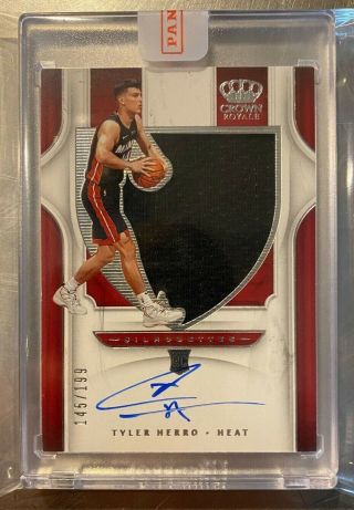 2019 - 20 Crown Royale Tyler Herro Auto Rookie Jersey Patch Silhouette 145/199