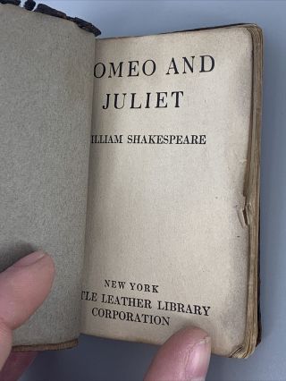 Antique Little Leather Library Book Romeo And Juliet By William Shakespeare