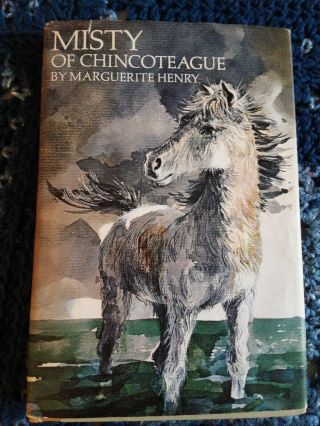 Hardcover Book Misty Of Chincoteague By Marguerite Henry Junior Deluxe Editions