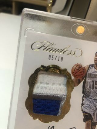 2016 - 17 Panini Flawless Vince Carter Patch Auto 5/10 Gold SP Patch 3