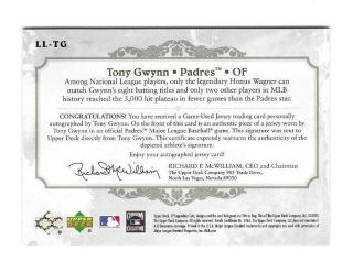 Tony Gwynn 2005 SP LEGENDARY CUTS JERSEY AUTOGRAPH CARD /25 SIGNED Padres AUTO 2
