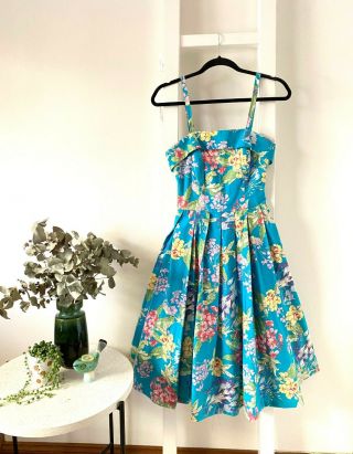 Laura Ashley Vintage 100 Cotton Floral Pleat Midi Dress / Sz 6 ? / Post