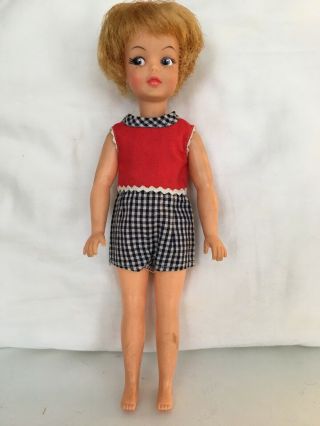Vintage 1960s Ideal Toys Tammy’s Sister - Pepper Doll G - 9 - W 2 And 2 Dresses