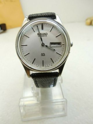 Vintage.  Mans,  Seiko Quartz Watch,  5y23 - 8049,  White Dial,  Extra