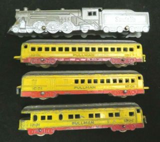 Vintage Tootsietoy Rare 5851 Santa Fe 4 Piece Limited Train Set Mfg 1941