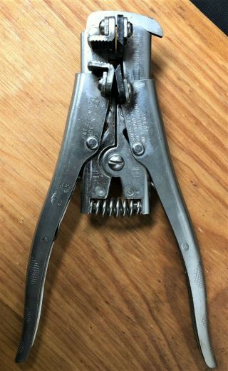 Vintage Ideal Industries,  Inc E Z Wire Stripper - Sycamore Illinois