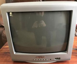 Vintage Sanyo Ds13204 13 " Crt Color Tv With Remote.  Great Retro Gaming Monitor