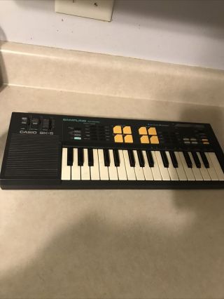 Casio Sk - 5 Vintage Sampling Keyboard No Power Cord