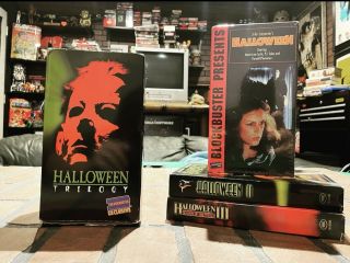 Halloween Trio Blockbuster Vhs Boxset With Rare Bag And Stickers