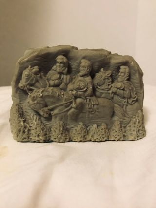Vintage Georgia’s Stone Mountain Memorial Carving 3 1/2” X 2” Carved Figurine