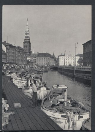 Denmark Postcard - Copenhagen - The Old Strand,  Fishermen Rr5586