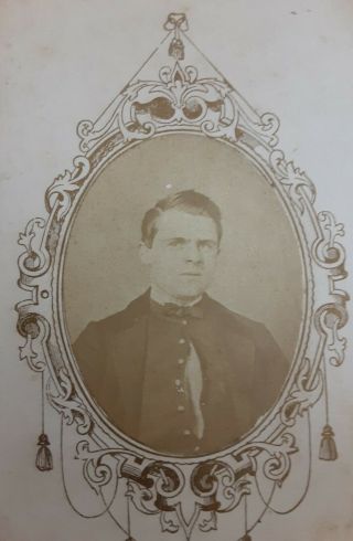 Union Soldier Cdv.  Artillery Man Jacket Three - Quarter Portrait With Embossing