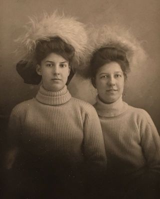 1900’s Two Pretty Young Ladies School Girls Hats Cabinet Card Photo Lansdale Pa