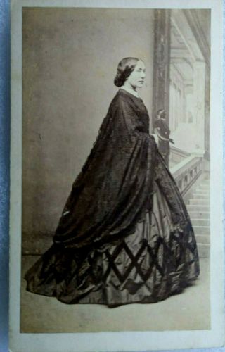 Irish Cdv Of A Lady,  By Thomas North Of Dublin.  American Civil War Era