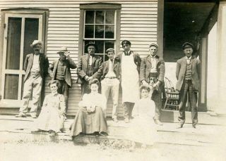 561 Vtg Photo Victorian Group By Side Of House,  Man In Apron C Early 1900 
