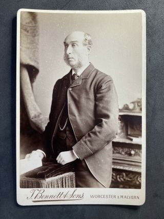 Victorian Photo: Cabinet Card: Distinguished Gent: Bennett Worcester Malvern