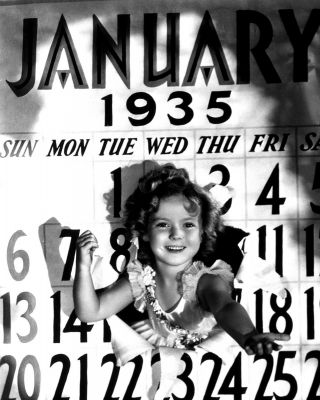 Actress Shirley Temple Welcomes The Year 1935 8x10 Publicity Photo (da - 047)