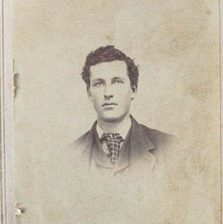 Antique Cdv Photo Of A Man Civil War Era