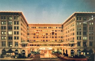 The Peninsula Hotel,  Hong Kong Vintage Postcard