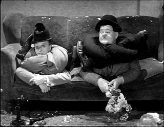 Going Bye Bye Starring Laurel And Hardy (16mm Sound Print) -