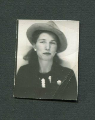 Pretty Girl W/ Hat In Photobooth Vintage Photo 459008