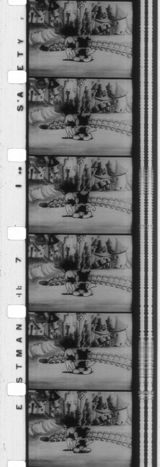 16mm Betty Boop in CRAZY TOWN (1932) Max Fleischer Cartoon 3