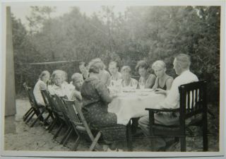 Vintage Photo: Boys And Girls At The Lunch Table After A Swim 1932 Fo.  735