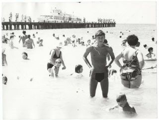9 X 7 In - Vintage Holiday Photo Swimmer Boy Athlete Boat Beach Panorama L1094f