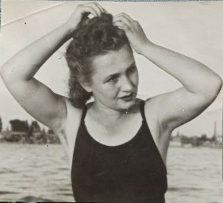Vintage Photo Girl Woman Hairy Armpits Swimsuit Bikini Beach