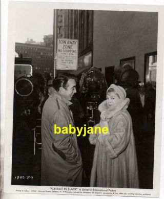 Lana Turner Anthony Quinn Orig 8x10 Photo Candid On Set 1960 Portrait In Black