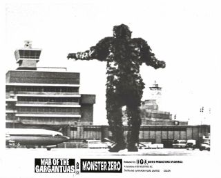 1966 Ishiro Honda The War Of The Gargantuas And Monster Zero Lobby Card - Godzilla