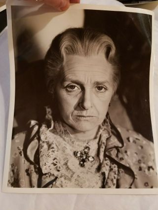 Gladys Cooper Stamped Photographer Bert Six 1942 Press Photo Older Actress