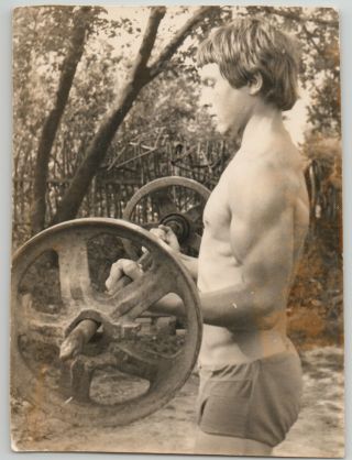 1970 Athlete Man Shirtless Men Speedo Muscle Bulge Trunks Gay Int Ussr Old Photo