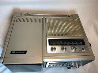 Vintage Sampo Portable BW TV AM/FM Radio Battery/12v/AC Powered - Rare 3