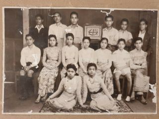 Vintage 30 ' s Photo ISLAMIC Children Group BURMA RANGOON 6in x 4in 2