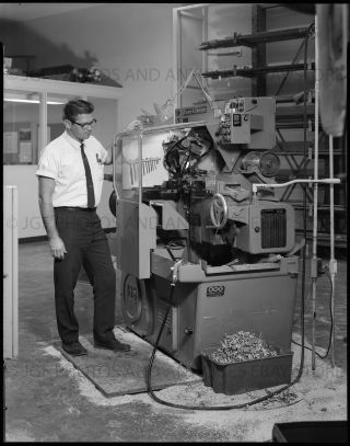 1960s Worker In Factory Orig Vtg 8x10 Large Format B&w Negative Very Sharp