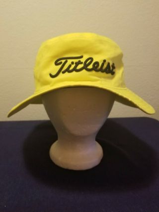 Titleist Pro V1 Yellow Bucket Hat L/xl Golf Tour Jarrod Lyle Pro Memorial Rare