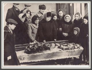 1950s Funeral Post Mortem Dead Man Coffin Women Child Crying Ussr Vintage Photo