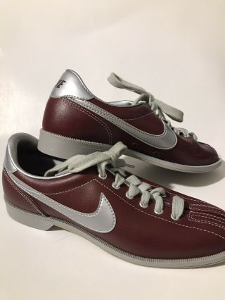 Rare Vintage 1983 Nike Bowling Shoes Size 7.  5 7 1/2 830608sn Maroon Silver Gray