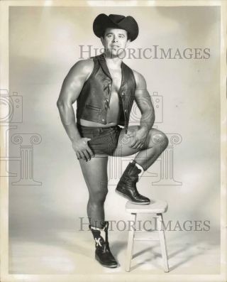 1965 Press Photo Pro - Wrestler Bruce Kirk - Hpx09596